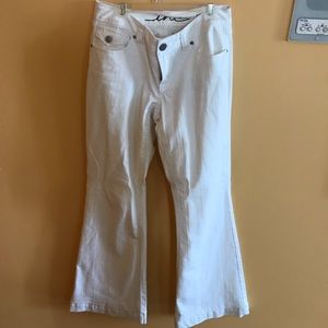 INC Women’s White Jeans size 2